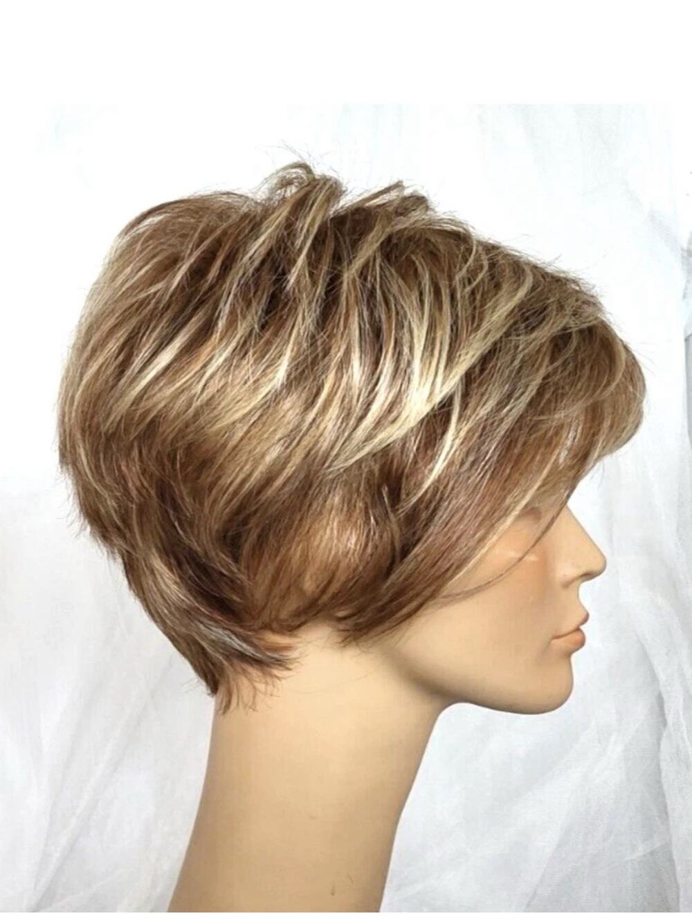 Cinch Raquel Welch wig standard cap NWT display R29S+ Glazed Strawberry